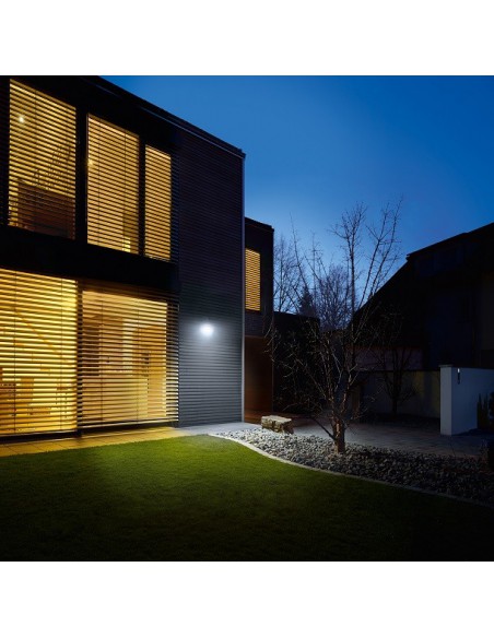 Lampa LED z panelem fotowoltaicznym Steinel XSolar L-S biała